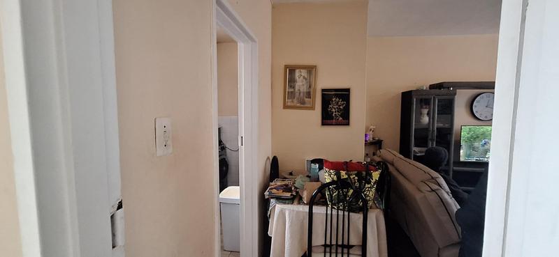 To Let 1 Bedroom Property for Rent in Somerset West Western Cape